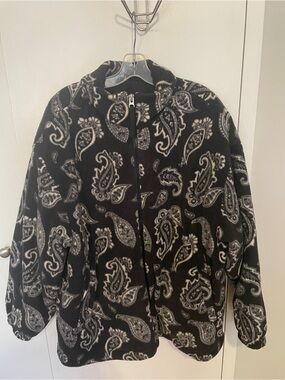 H&M Black and White Paisley Zip-Up Jacket